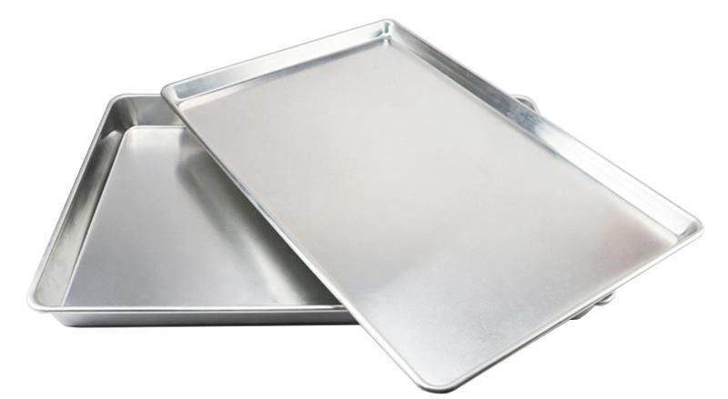Solid aluminum sheet pans with raised rims